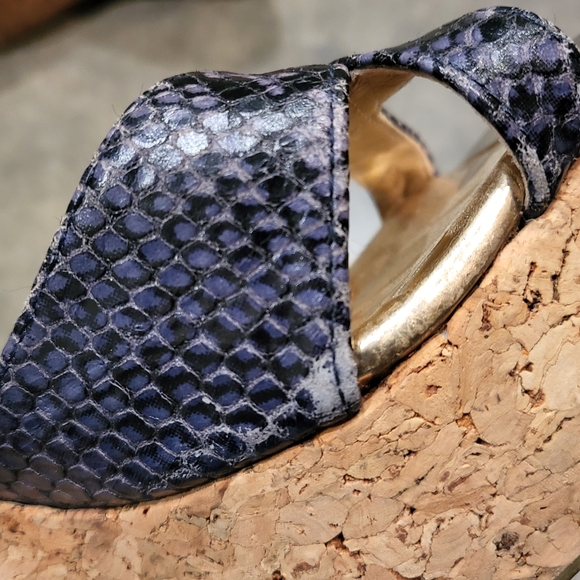 Jimmy Choo wedge cork heels gray snakeskin 38 1/2 7-7.5 sandals - Picture 14 of 16